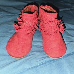 Toddler fringe booties